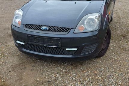 Ford Fiesta 140.890 km 1.650 &euro; Bad Krozingen 79189