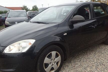 Kia ceed / Ceed 218.122 km 1.700 &euro; Dresden 01219