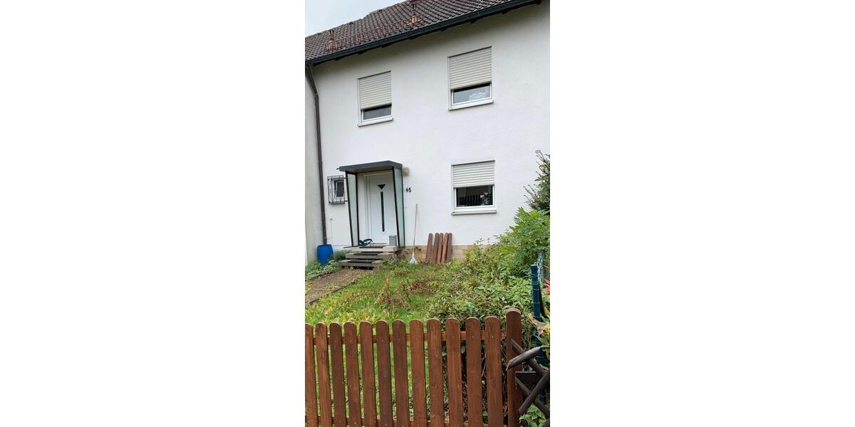 Reihenhaus Marktredwitz - 8 Zimmer, 150 m&sup2;, 269.000&euro; | Angebot:25285011