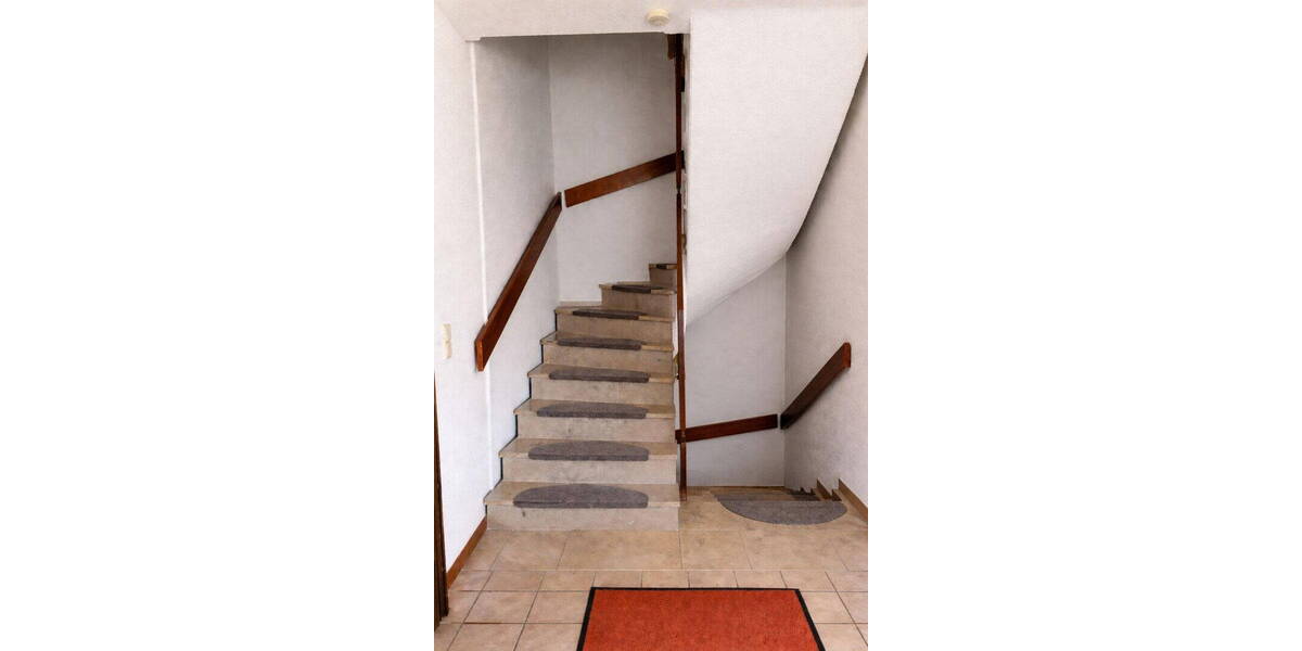 Reihenendhaus Wiesbaden Nordenstadt - 6 Zimmer, 150 m&sup2;, 599.000&euro; | Angebot:25720800