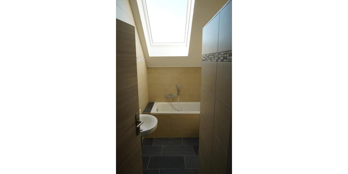 Dachgeschoßwohnung Haldensleben - 2 Zimmer, 50 m&sup2;, 550&euro; | Angebot:26393084