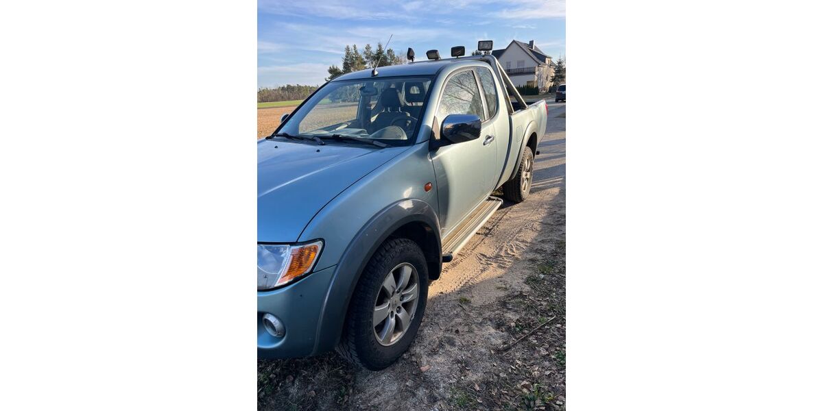 Mitsubishi L200 233.000 km 5.999 &euro; Doberschütz 04838