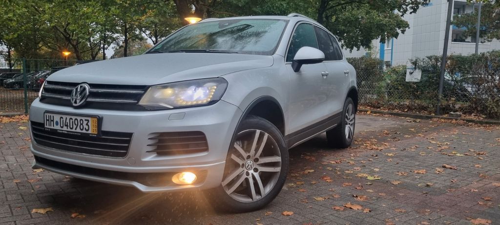VW Touareg 346.984 km 11.900 € Hamburg 21147