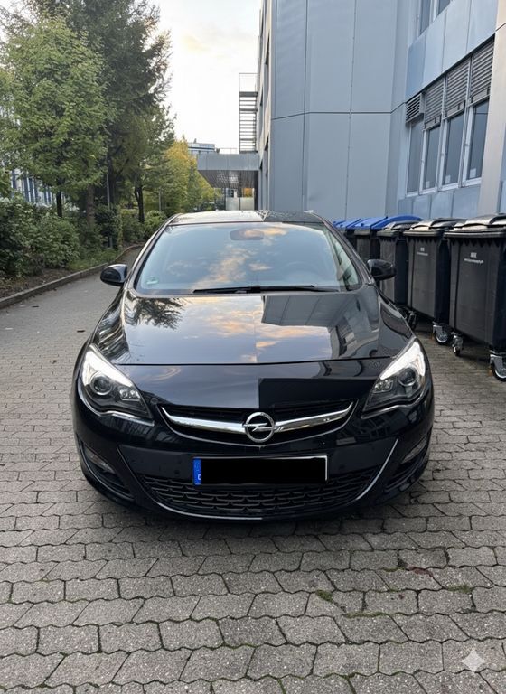 Opel Astra 115.000 km 6.800 € Garching 85748