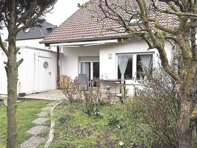 Doppelhaushälfte Merseburg - 3 Zimmer, 105 m&sup2;, 210.000&euro; | Angebot:26105625