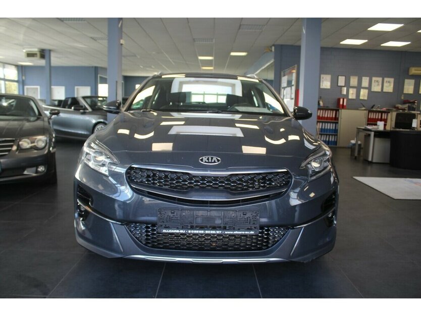 Kia XCeed 1.6 CRDi Eco-Dynamics 48V Mild Hybrid Platin 71.010 km 17.980 € Euskirchen 53881