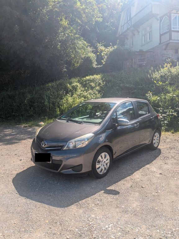 Yaris