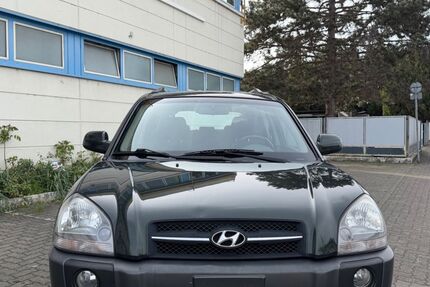 Hyundai TUCSON 228.000 km 2.699 &euro; schifferstadt 67105