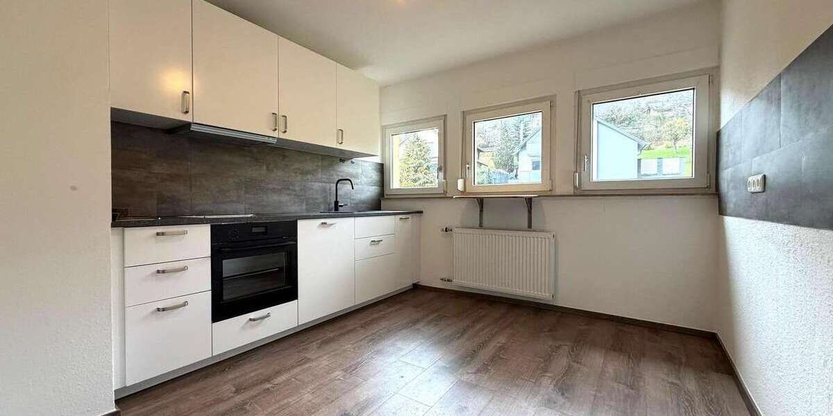 Etagenwohnung Bad Orb - 4 Zimmer, 110 m&sup2;, 1.100&euro; | Angebot:25625802