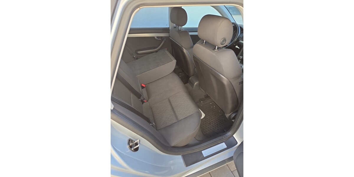 Audi A4 309.000 km 1.550 &euro; Schlangen 33189