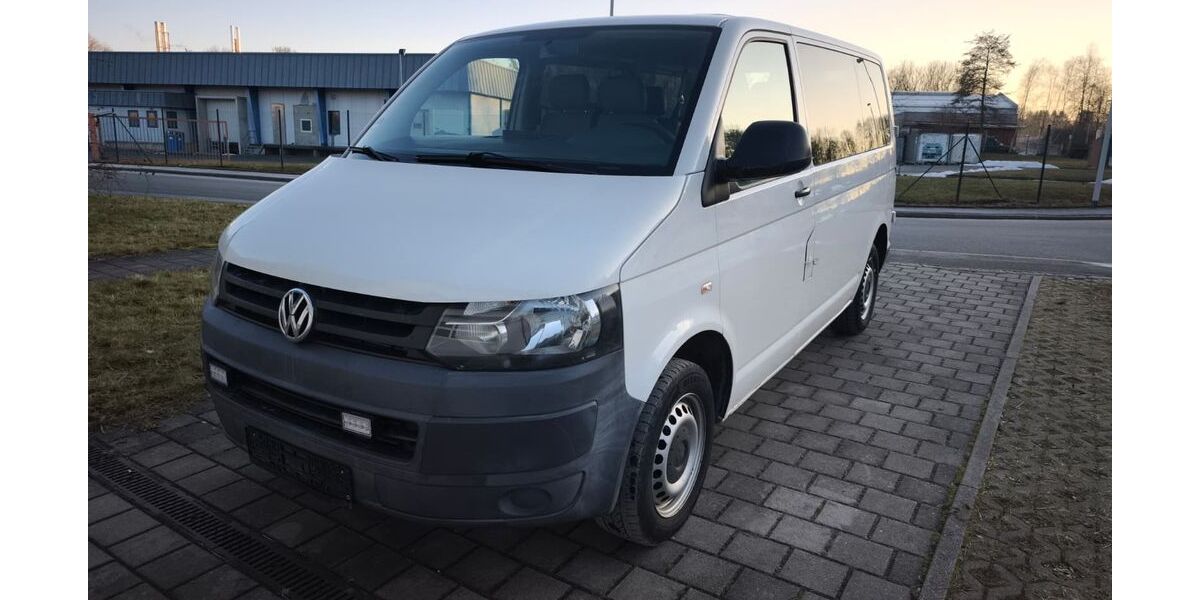 VW T5 Transporter 310.000 km 5.999 &euro; Zwickau 08056