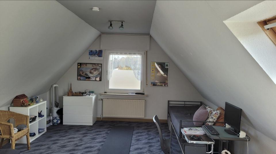 Dachgeschoßwohnung Iserlohn Sümmern - 2 Zimmer, 32 m&sup2;, 390&euro; | Angebot:24839110