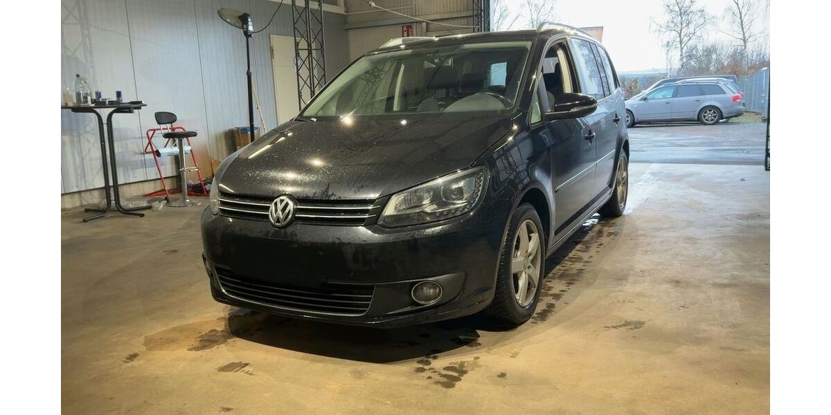 VW Touran 198.205 km 10.480 &euro; Bestwig 59909