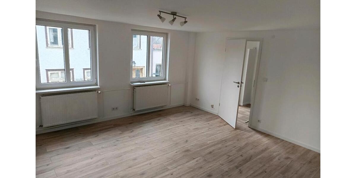 Einfamilienhaus Burg Stargard - 9 Zimmer, 120 m&sup2;, 1.200&euro; | Angebot:26255582