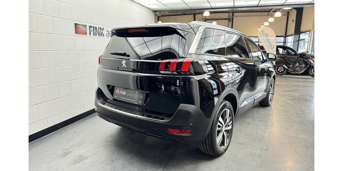 Peugeot 5008 Blue HDI 130 Allure Pack 1.Hand Carplay 52.400 km 23.870 &euro; Lich 35423
