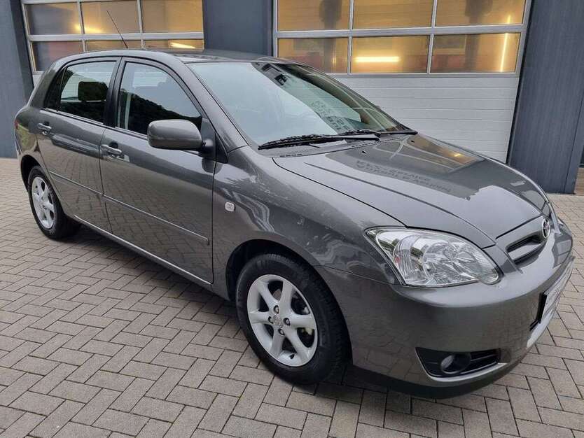 Toyota Corolla 94.325 km 4.490 € Dresden 01187