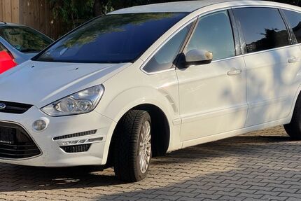 Ford S-Max 220.000 km 7.800 € Heidenau 01809