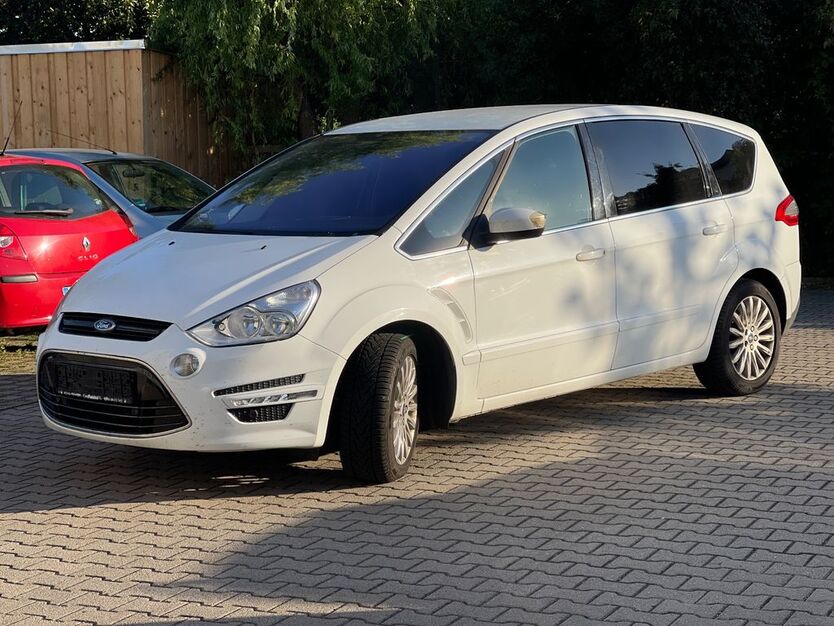 Ford S-Max 220.000 km 7.800 € Heidenau 01809