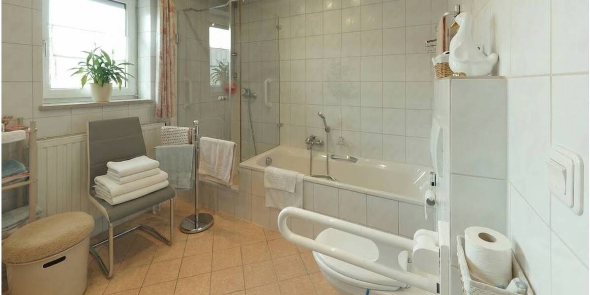 Doppelhaushälfte Bad Windsheim - 5 Zimmer, 146 m&sup2;, 479.000&euro; | Angebot:25970174
