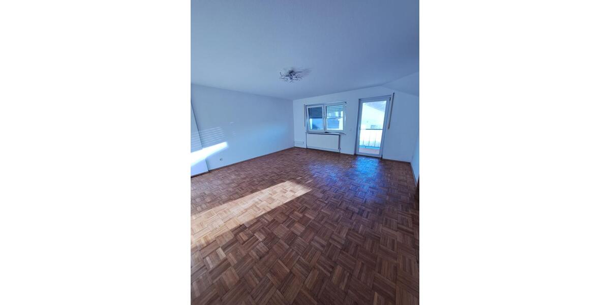 Dachgeschoßwohnung Wörrstadt - 2.5 Zimmer, 85 m&sup2;, 850&euro; | Angebot:26649221