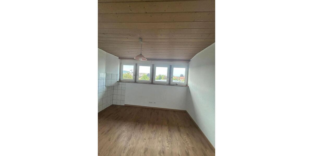 Dachgeschoßwohnung Lichtenfels - 4 Zimmer, 85 m&sup2;, 150.000&euro; | Angebot:26057932