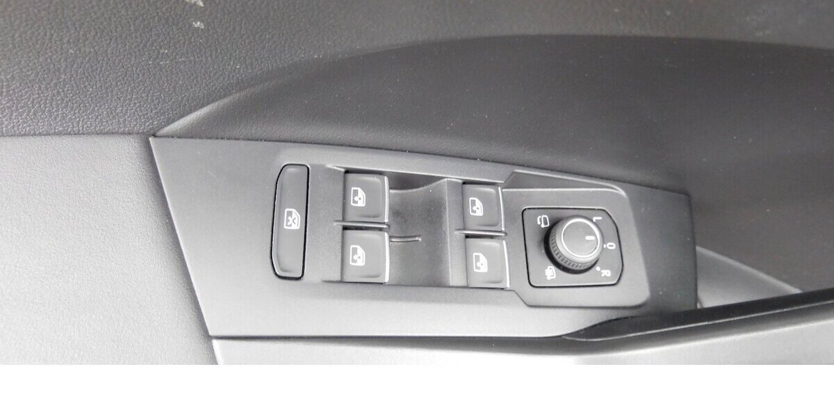 VW T-Cross 1.0 Life Goal BMT TSI Klima Navi 25.800 km 18.990 € Vordorf 38533