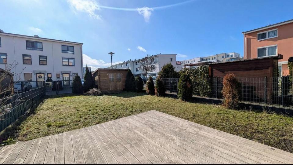 Reihenhaus Berlin Spandau - 4.5 Zimmer, 120 m&sup2;, 680.000&euro; | Angebot:26822573