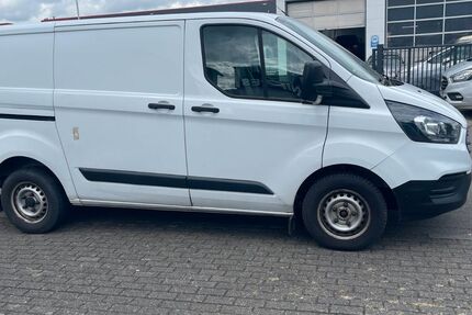 Ford Transit Custom 83.970 km 8.900 &euro; Köln 50829