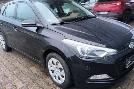 Hyundai i20 43.880 km 11.499 &euro; Idar-Oberstein 55743