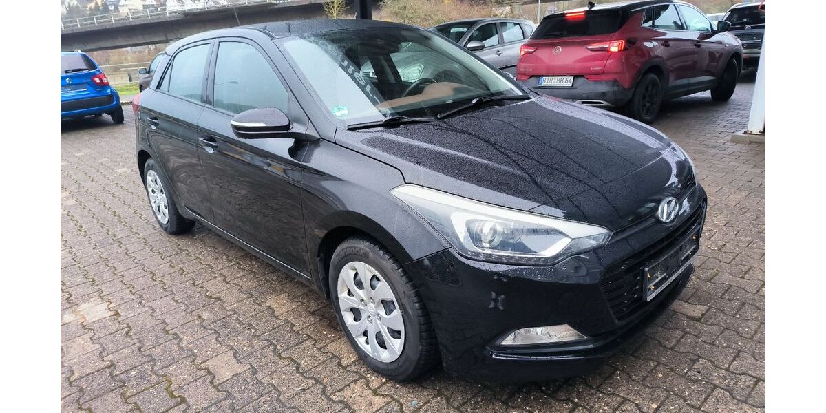Hyundai i20 43.880 km 11.499 &euro; Idar-Oberstein 55743
