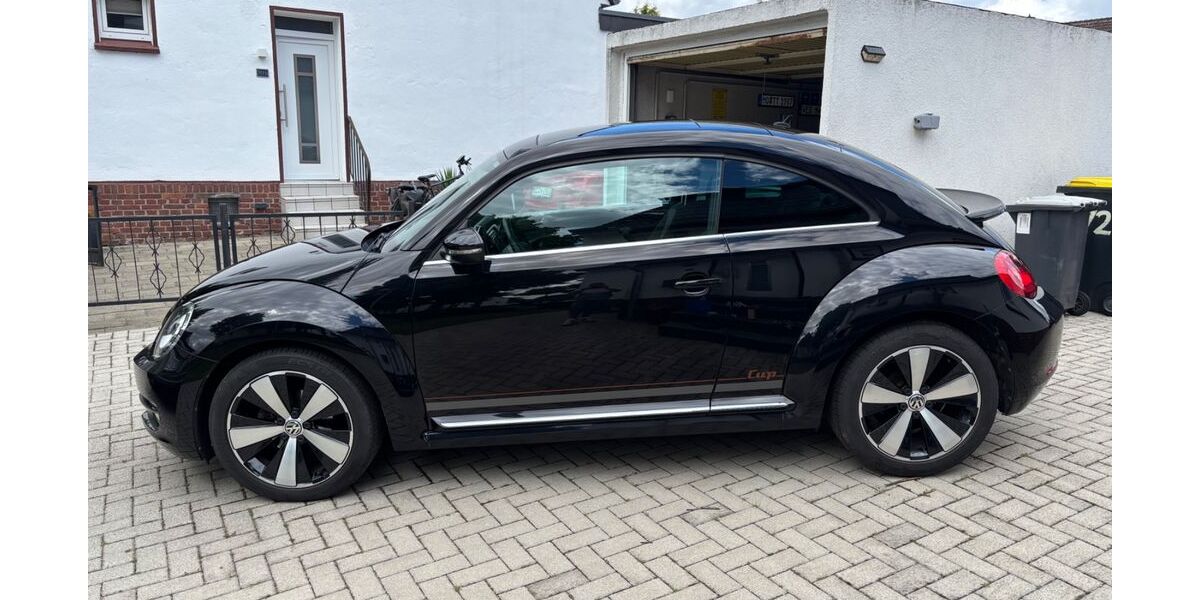 VW Beetle 98.000 km 11.000 &euro; Kamp-Lintfort 47475