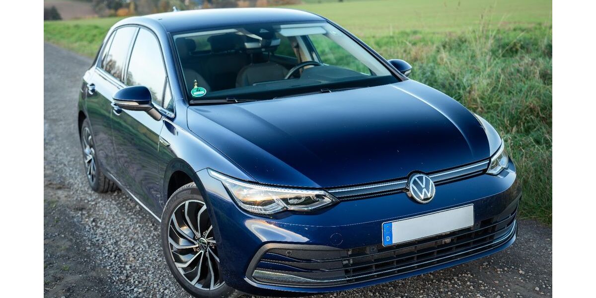 VW Golf 83.366 km 17.900 &euro; Oldenburg 26123
