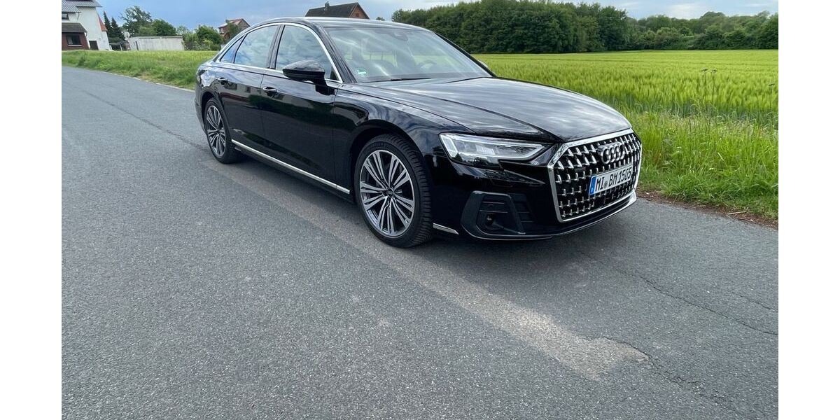 Audi A8 8.000 km 65.000 &euro; Minden 32423