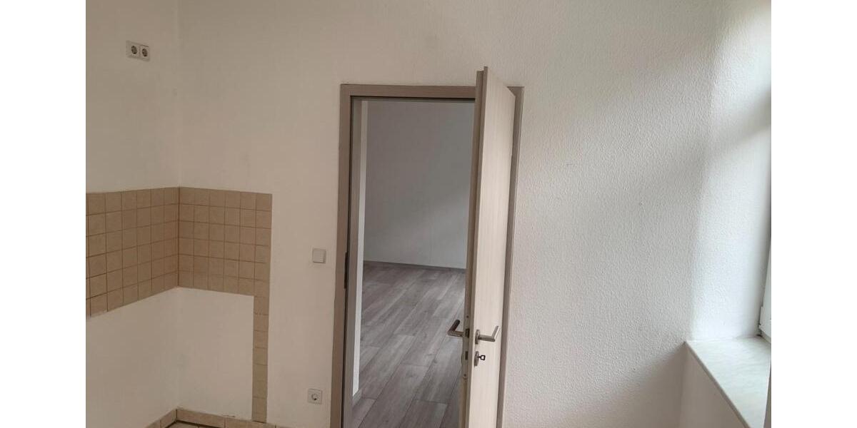 Etagenwohnung Schleiz - 3 Zimmer, 82 m&sup2;, 530&euro; | Angebot:26225826