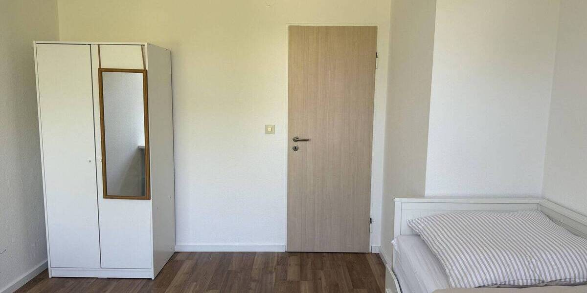 Etagenwohnung Frankfurt am Main Heddernheim - 4 Zimmer, 75 m&sup2;, 600&euro; | Angebot:26836189