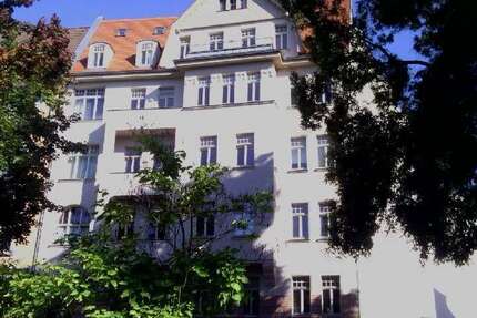 Wohnung zum Mieten in Halle 270 € 28 m²