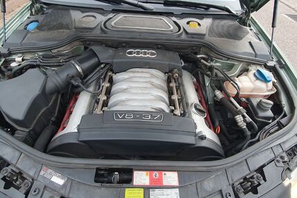 Audi A8 227.000 km 5.900 &euro; Wörth 76744