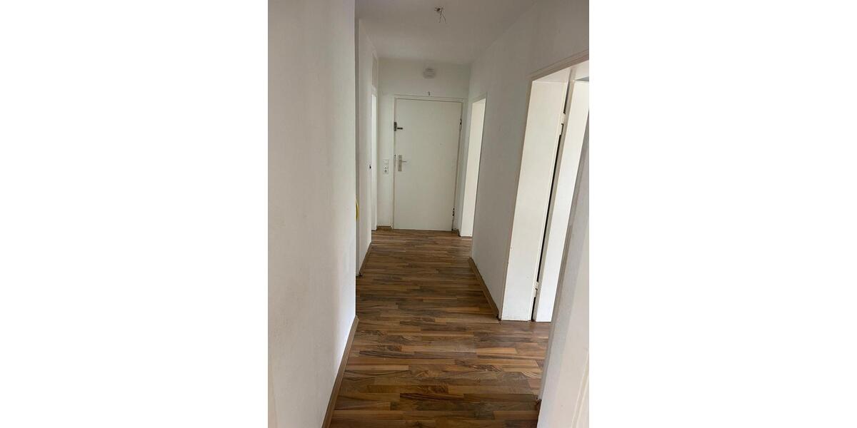 Erdgeschoßwohnung Salzgitter Ortschaft Südost - 3 Zimmer, 85 m&sup2;, 490&euro; | Angebot:26327308