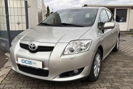 Toyota Auris 82.000 km 5.490 € Erftstadt 50374