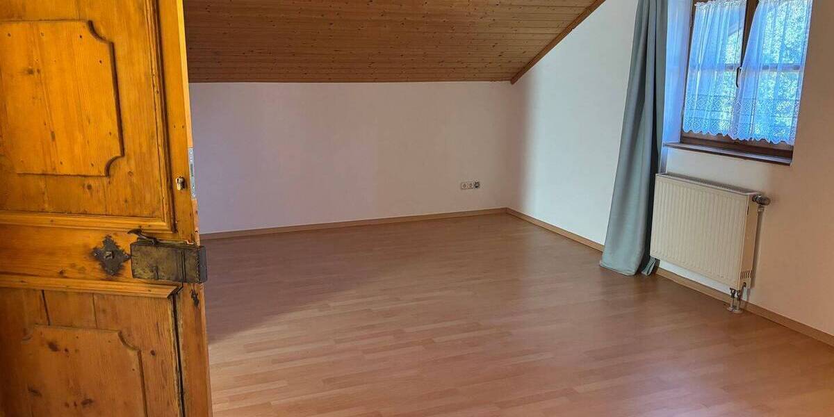 Einfamilienhaus Edling Hart - 6 Zimmer, 200 m&sup2;, 2.200&euro; | Angebot:26853020