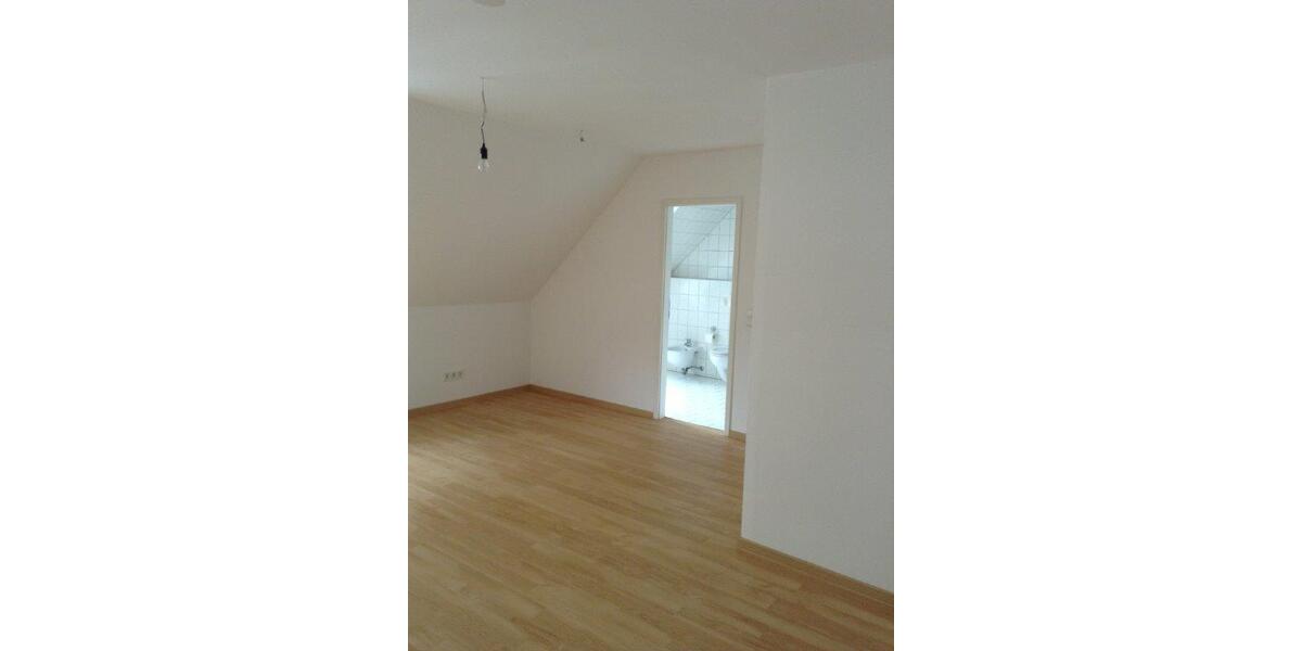 Dachgeschoßwohnung Wernigerode - 3 Zimmer, 106 m&sup2;, 1.050&euro; | Angebot:26232291