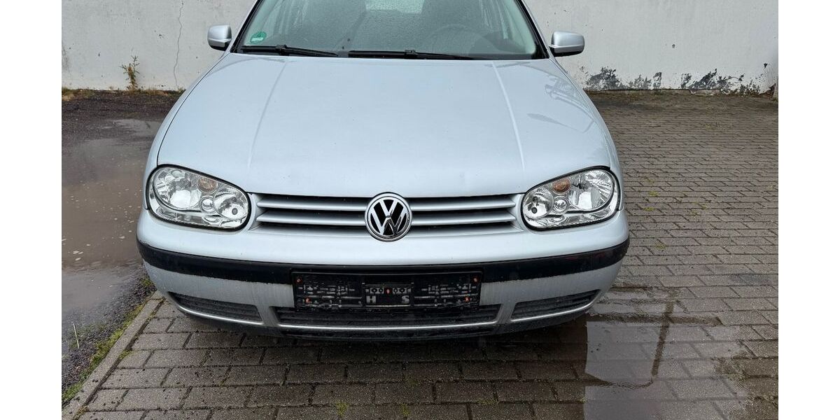 VW Golf 51.500 km 4.600 &euro; Berlin 13089