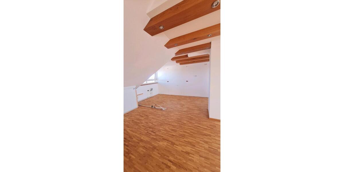 Dachgeschoßwohnung Fürth Bislohe - 3 Zimmer, 79 m&sup2;, 299.999&euro; | Angebot:27457438