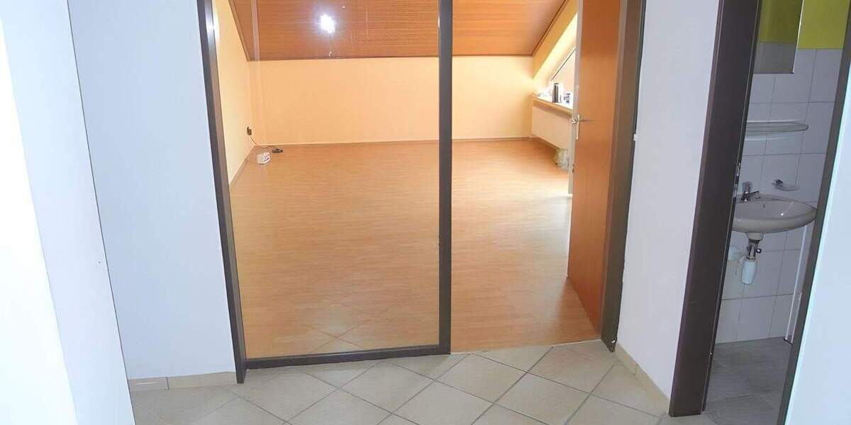 Objekt Nr. 0508 Provisionsfrei! zentrale 3 ZKBB Dachgeschosswohnung in Ibbenbüren zu verkaufen 3 zimmer