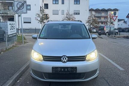 VW Touran 118.000 km 7.990 &euro; Appenweier 77767