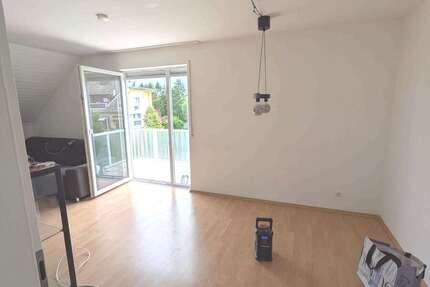 Wohnung Unkel - 3 Zimmer, 80 m&sup2;, 760&euro; | Angebot:26905128