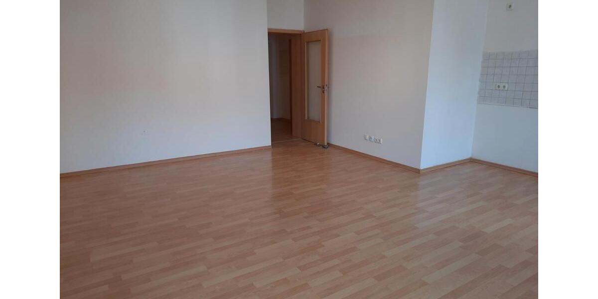 Etagenwohnung Mitterteich - 3 Zimmer, 83 m&sup2;, 570&euro; | Angebot:26565028