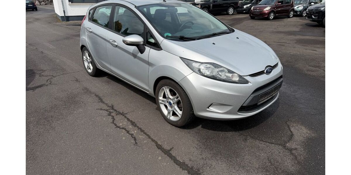 Ford Fiesta 243.000 km 1.999 &euro; Girod bei Montabaur 56412