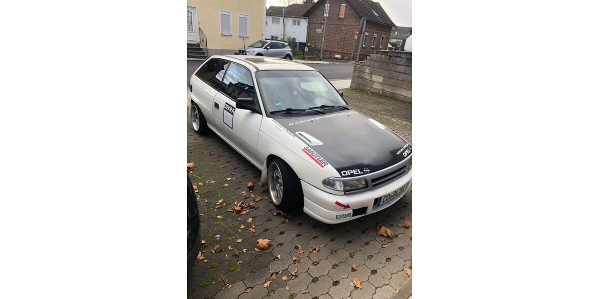 Opel Astra 135.000 km 1.999 € Florstadt 61197