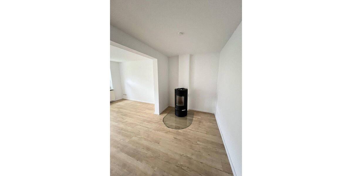 Reihenmittelhaus Flensburg Mürwik - 6 Zimmer, 150 m&sup2;, 1.500&euro; | Angebot:26891857